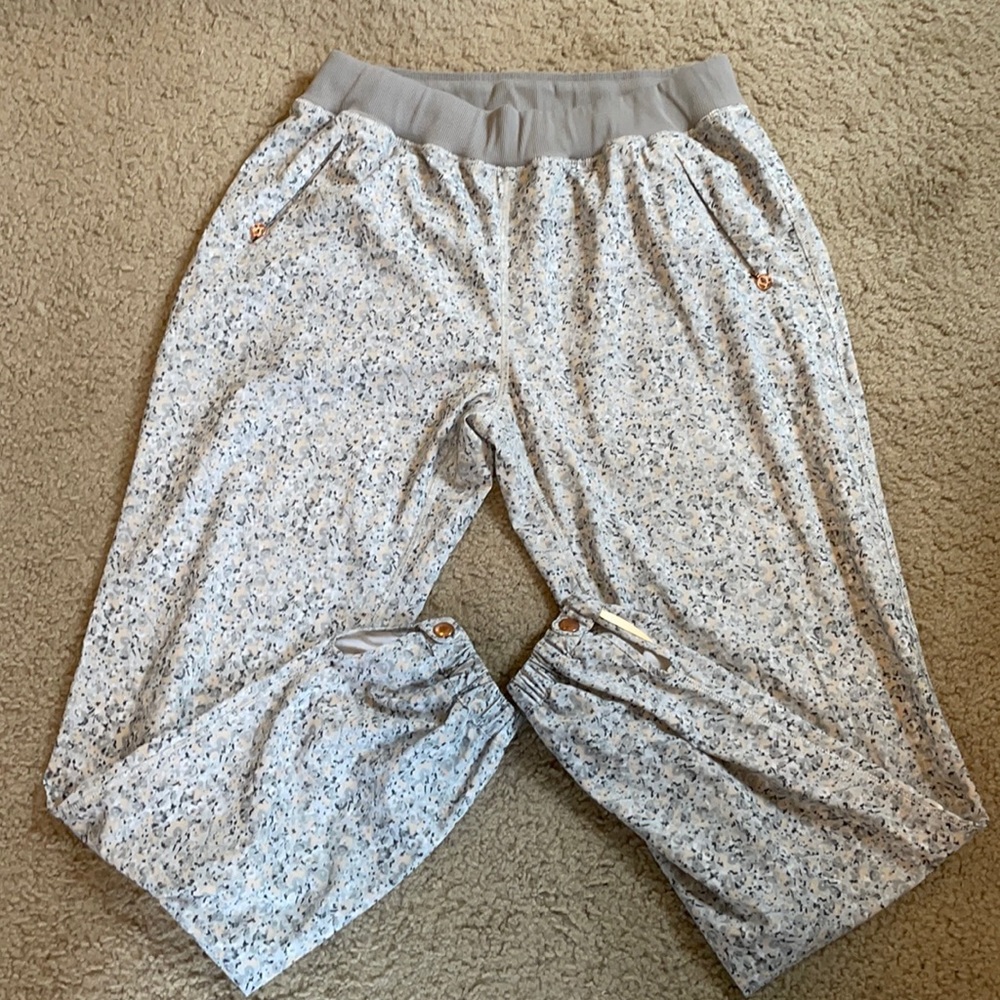 SZ 8 LuluLemon Jogger